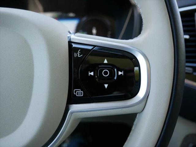 2022 Volvo XC90 Recharge T8 Inscription 7 Passenger