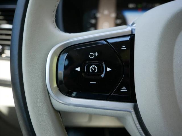 2022 Volvo XC90 Recharge T8 Inscription 7 Passenger