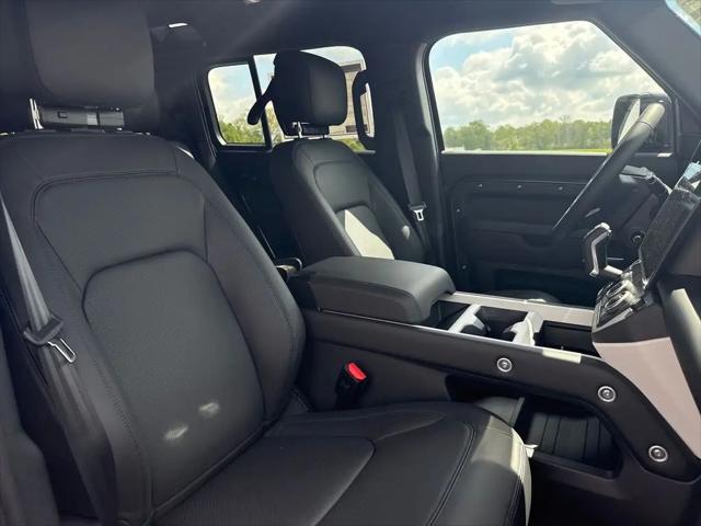 2026 Land Rover Defender P400 X-Dynamic SE