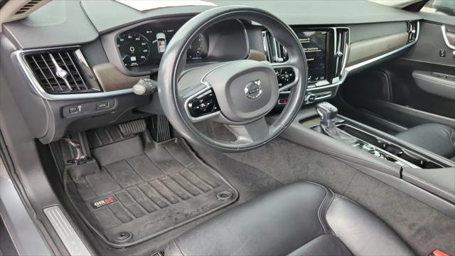 2020 Volvo V90 Cross Country T6