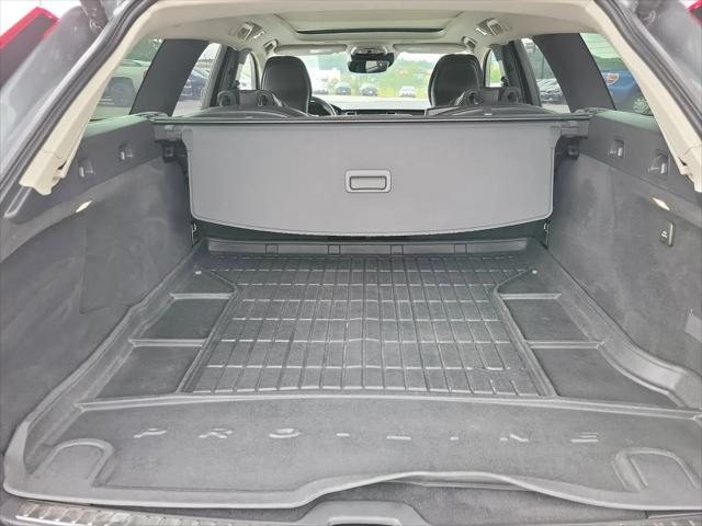 2020 Volvo V90 Cross Country T6