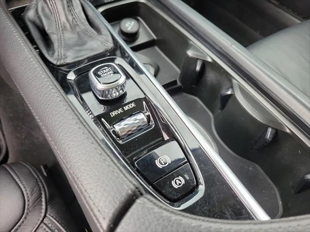 2020 Volvo V90 Cross Country T6