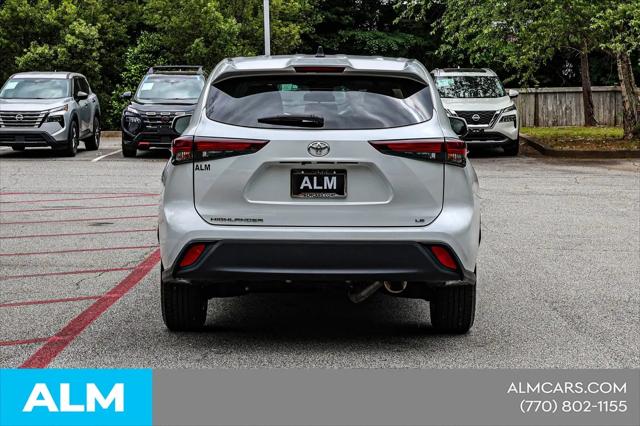 2024 Toyota Highlander LE
