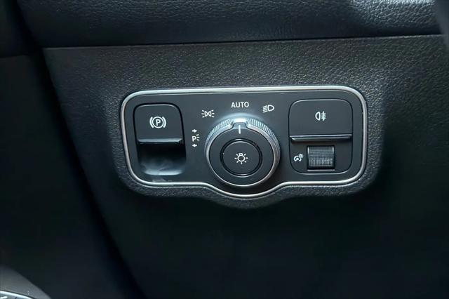 2023 Mercedes-Benz EQB 300 4MATIC
