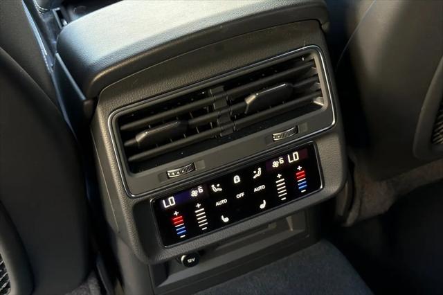 2023 Audi Q8 Premium Plus 55 TFSI quattro Tiptronic