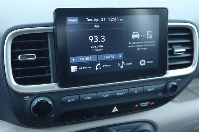 2026 Hyundai Venue SEL w/Two-Tone Roof