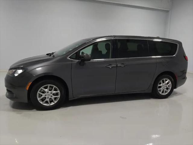 2021 Chrysler Voyager LX