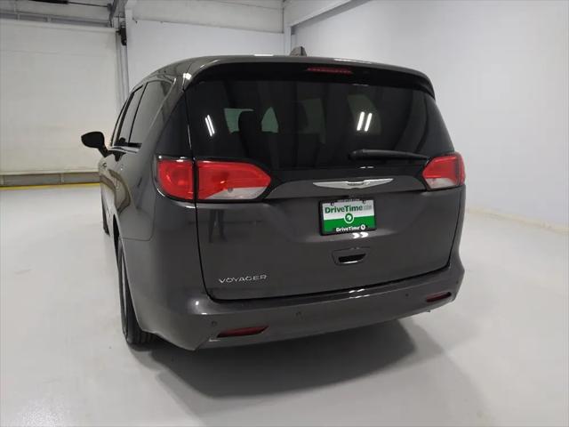 2021 Chrysler Voyager LX