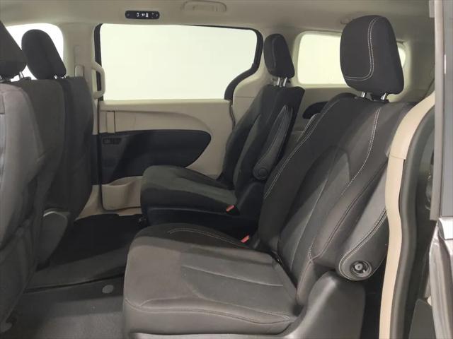2021 Chrysler Voyager LX
