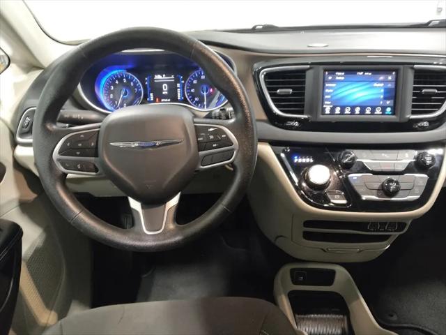 2021 Chrysler Voyager LX