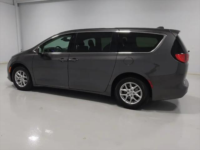 2021 Chrysler Voyager LX