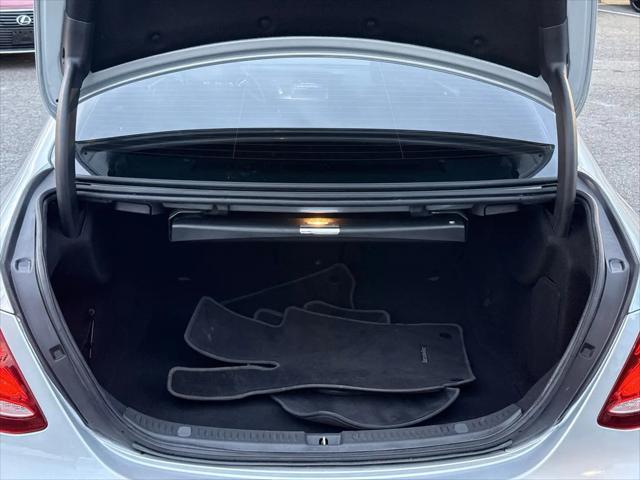 2018 Mercedes-Benz E-CLASS E 300 E 300