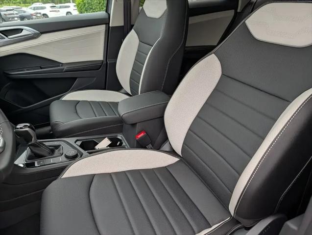 2026 Volkswagen Taos SEL
