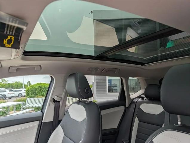 2026 Volkswagen Taos SEL