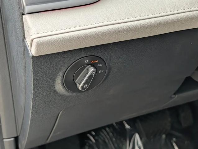 2026 Volkswagen Taos SEL