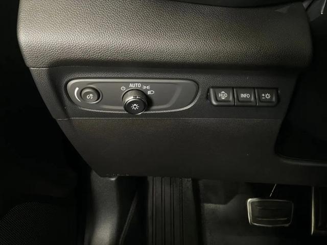 2022 Buick Envision FWD Essence