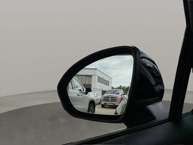 2022 Buick Envision FWD Essence