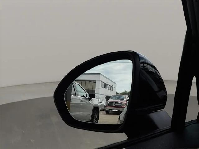 2022 Buick Envision FWD Essence