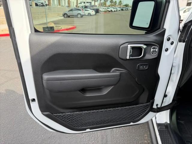 2025 Jeep Gladiator Sport