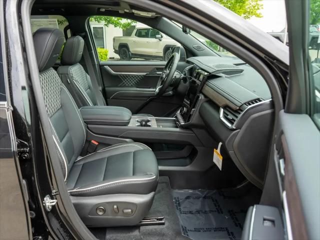 2026 GMC Acadia Denali AWD