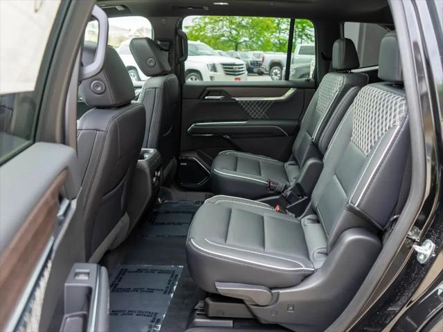 2026 GMC Acadia Denali AWD