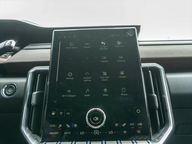 2026 GMC Acadia Denali AWD