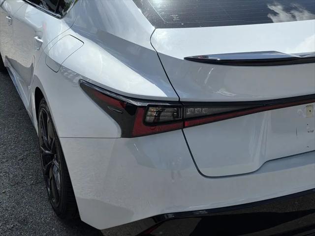 2024 Lexus IS 350 F SPORT Design