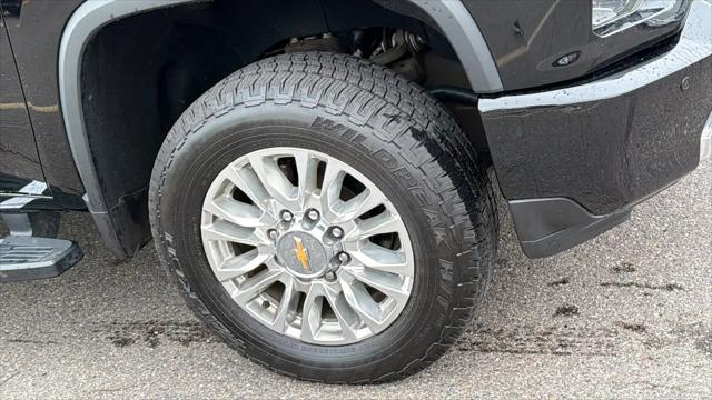 2023 Chevrolet Silverado 3500HD 4WD Crew Cab Standard Bed High Country