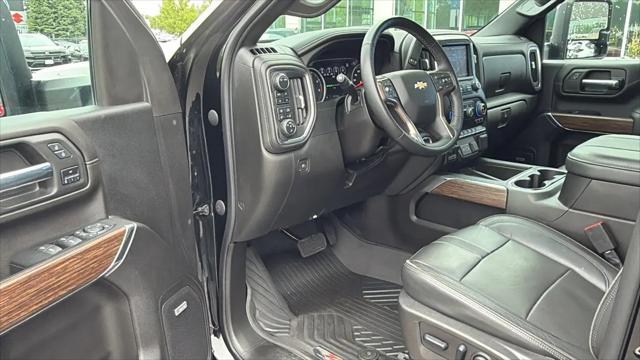 2023 Chevrolet Silverado 3500HD 4WD Crew Cab Standard Bed High Country