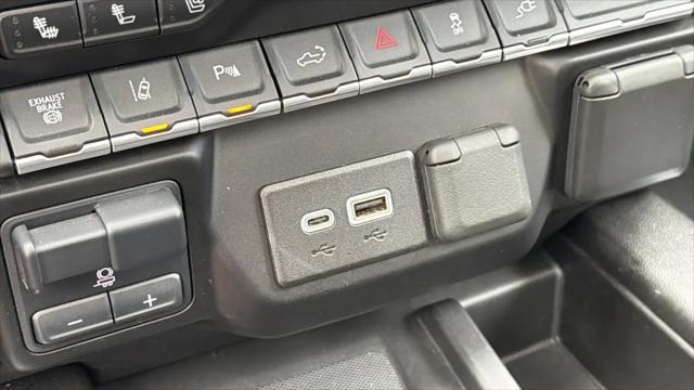 2023 Chevrolet Silverado 3500HD 4WD Crew Cab Standard Bed High Country