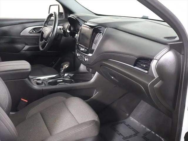 2023 Chevrolet Traverse AWD LT Cloth
