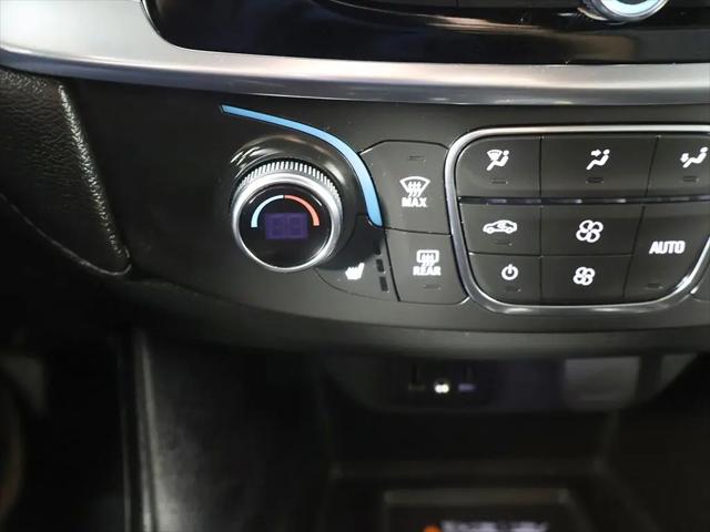 2023 Chevrolet Traverse AWD LT Cloth