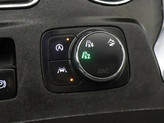 2023 Chevrolet Traverse AWD LT Cloth