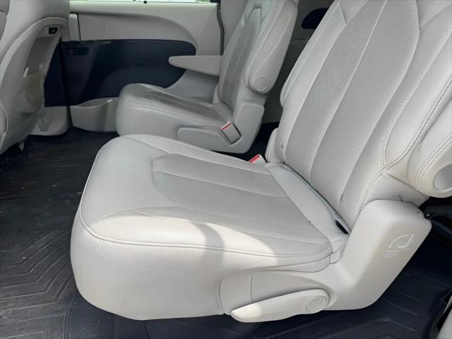 2021 Chrysler Pacifica Touring L