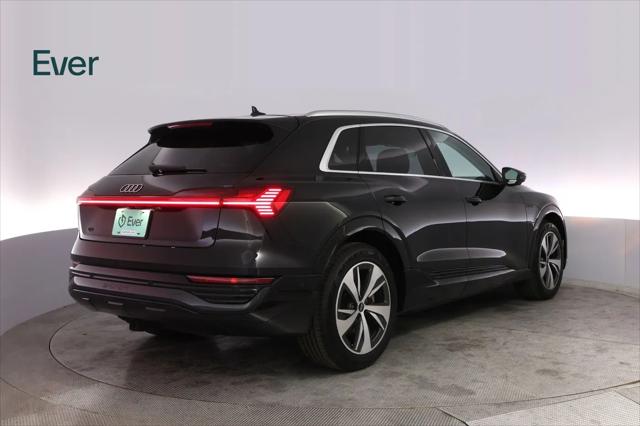 2024 Audi e-tron Premium Plus quattro