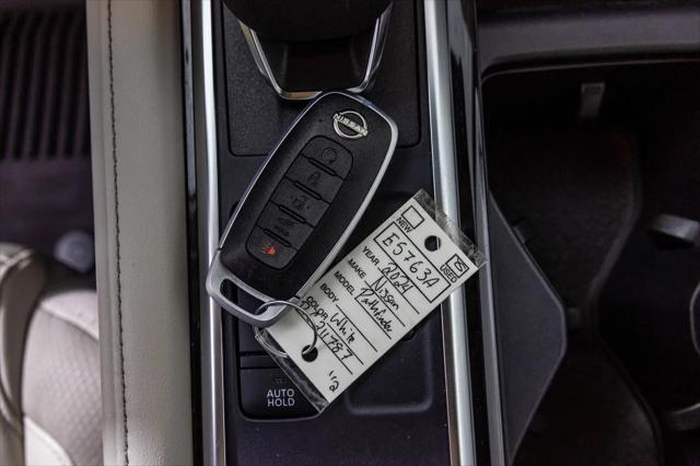 2024 Nissan Pathfinder SL 4WD