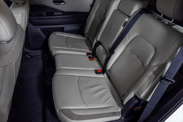 2024 Nissan Pathfinder SL 4WD