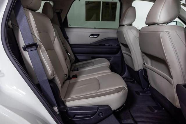 2024 Nissan Pathfinder SL 4WD