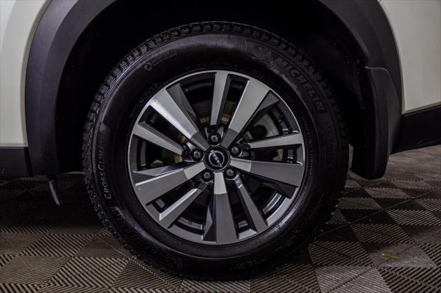 2024 Nissan Pathfinder SL 4WD