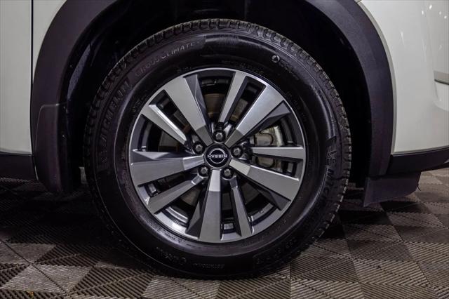 2024 Nissan Pathfinder SL 4WD