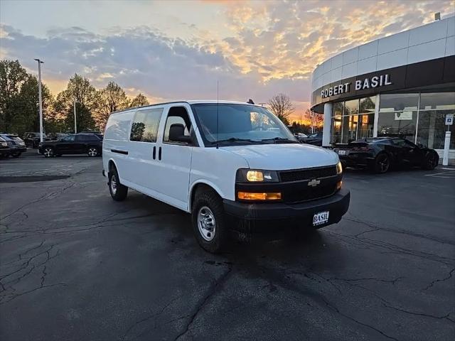 2020 Chevrolet Express Cargo Van RWD 3500 Extended Wheelbase WT