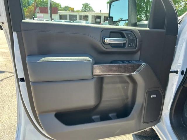 2022 GMC Sierra 2500HD 4WD Crew Cab Standard Bed Denali