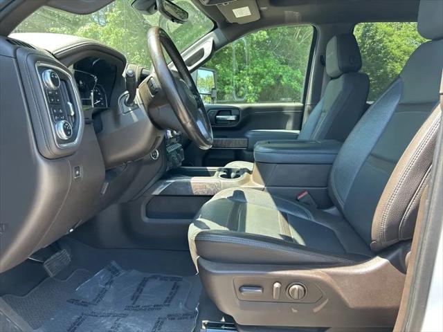 2022 GMC Sierra 2500HD 4WD Crew Cab Standard Bed Denali