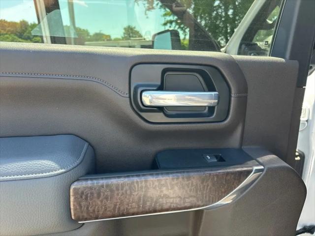 2022 GMC Sierra 2500HD 4WD Crew Cab Standard Bed Denali