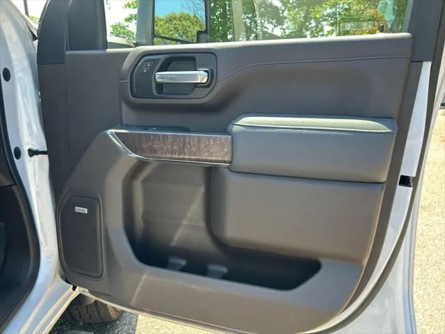 2022 GMC Sierra 2500HD 4WD Crew Cab Standard Bed Denali