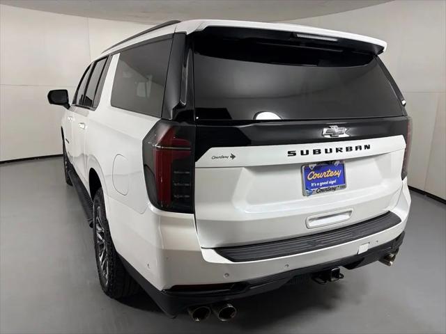 2025 Chevrolet Suburban 4WD Z71