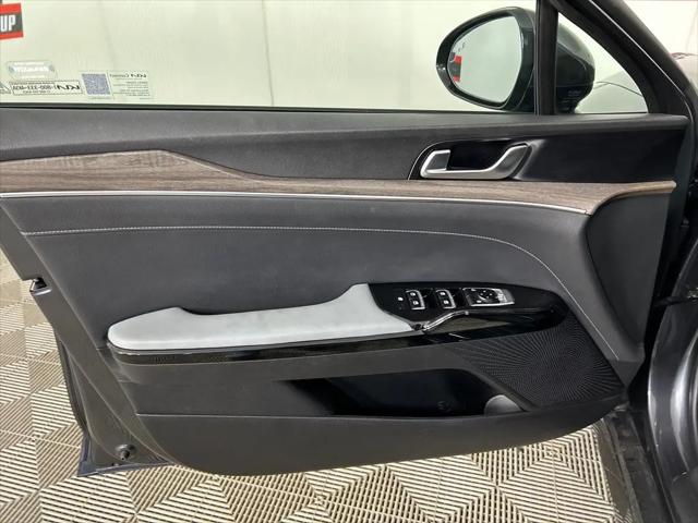 2023 Kia K5 EX