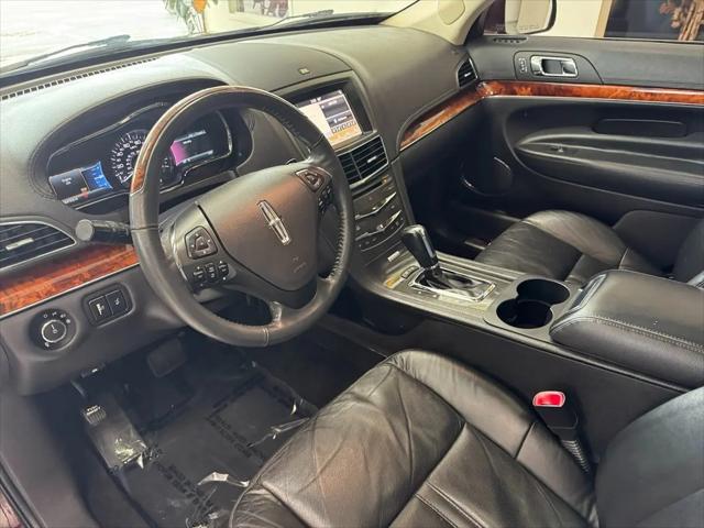 2019 Lincoln MKT Reserve