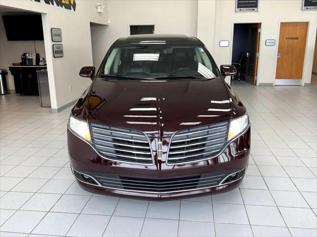 2019 Lincoln MKT Reserve