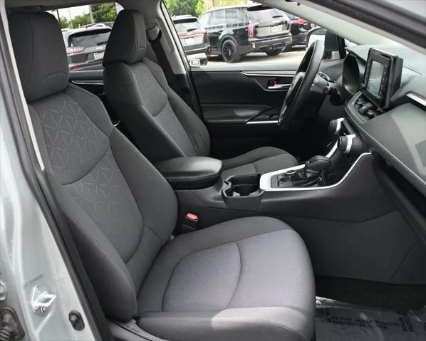 2019 Toyota RAV4 Hybrid XLE